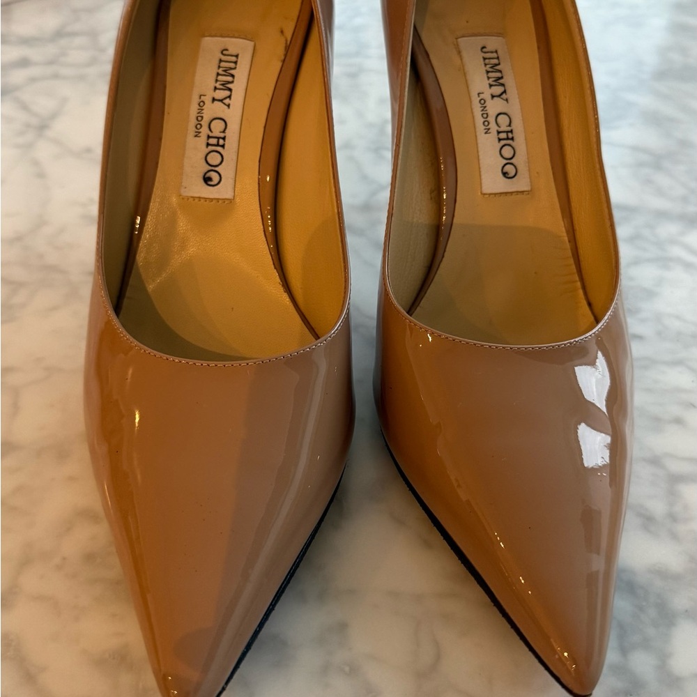 ✨ Authentic Jimmy Choo Light Brown Patent Leather Classic Pumps – Size 38.5 ✨